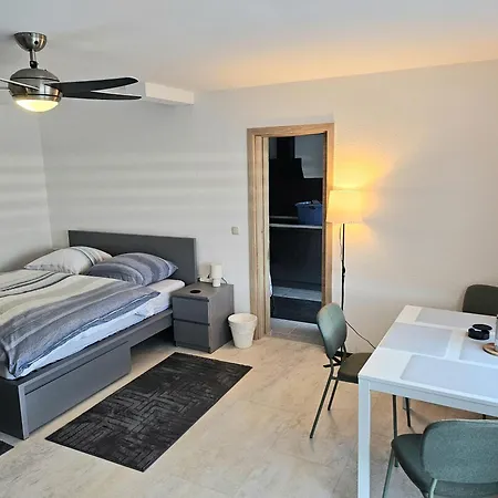Appartement Ruwera Sonnenhuegel - Moderne - Eigener Eingang, Garten Und Terrasse *